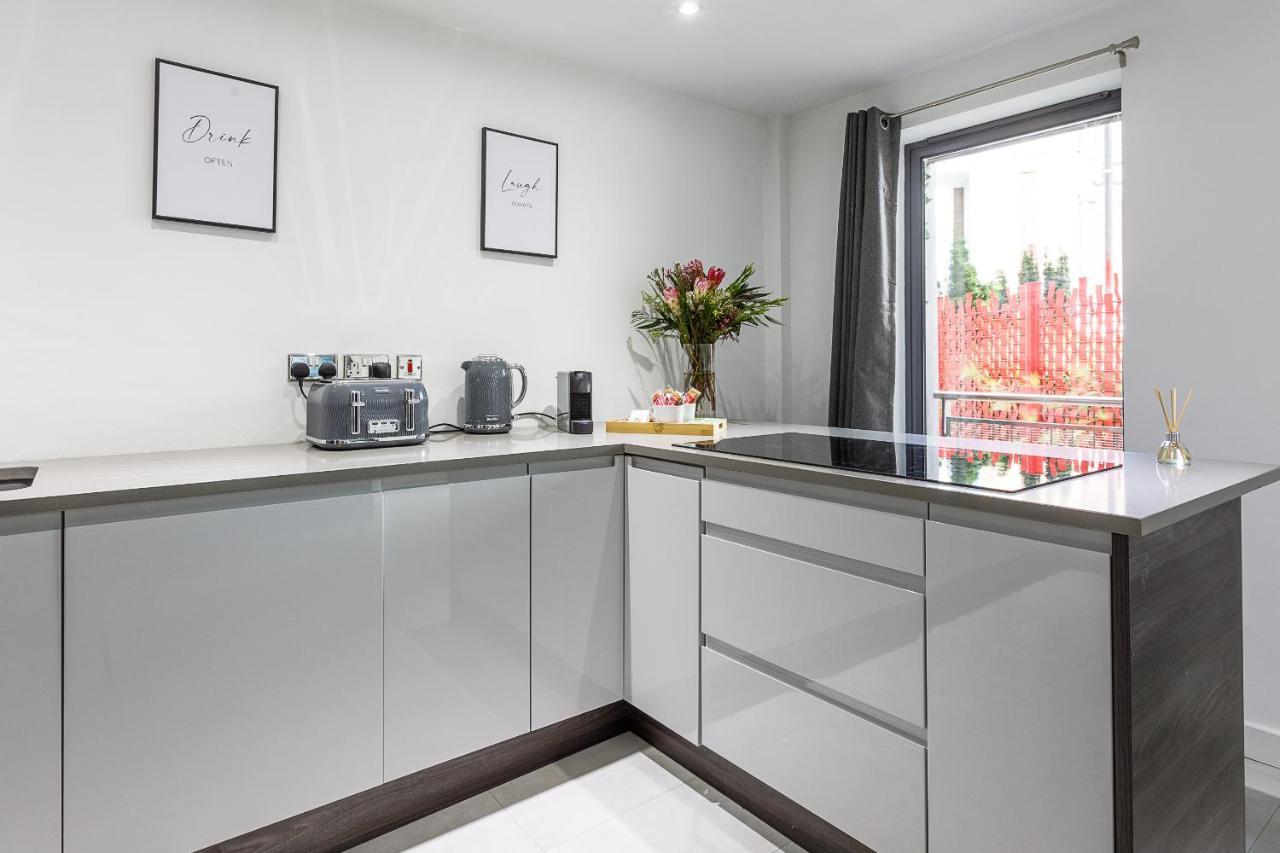 Boutique Quayside Apartment - Free Parking Ньюкасл-апон-Тайн Экстерьер фото